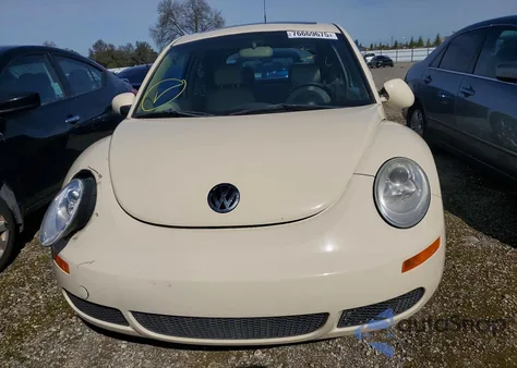 2008 Volkswagen New Beetle S z USA, uszkodzony, nr VIN 3VWRW31C08M506689